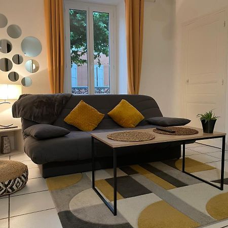 شقة T2 Plein Centre Au 1Er Etage Avec Parking Prive مييو المظهر الخارجي الصورة
